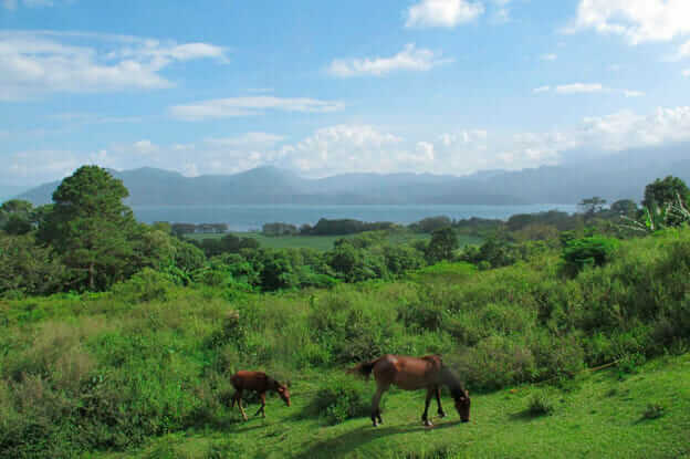Lugares turisticos de honduras Yojoa