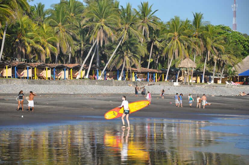 Lugares turisticos de El Salvador Playa El Tunco
