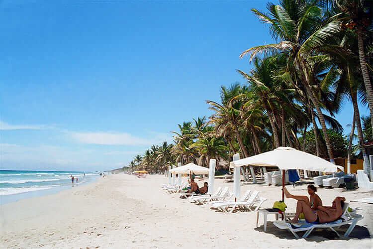 Resultado de imagen para Playa el agua Margarita, Venezuela